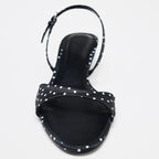 Dot heels